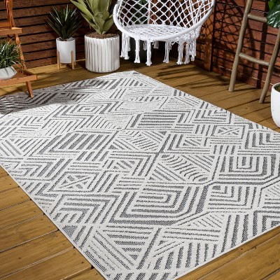 Jordan Ivory Geometric Synthetic 3'x5' Indoor/Outdoor Rug