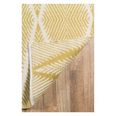 Citron Yellow Diamond Pattern Synthetic Area Rug 5' x 7'
