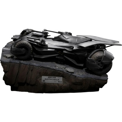 Warner Bros Justice League Master Craft Batmobile (Master Craft)