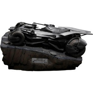 Warner Bros Justice League Master Craft Batmobile (Master Craft) - 1 of 4