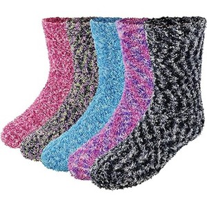 Market & Layne Women's 5 Pair Fuzzy Socks, Adults Super Comfy Socks - 1 of 2