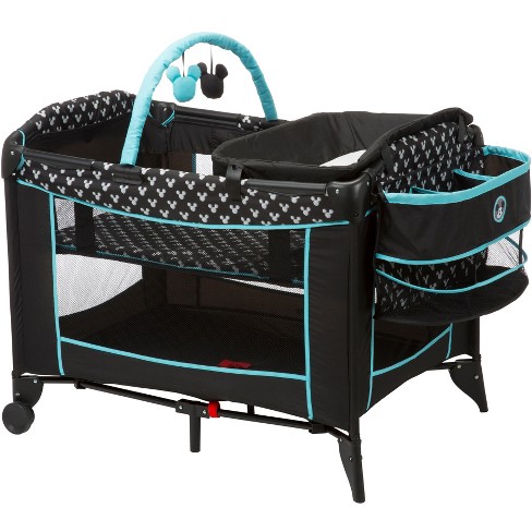 Graco minnie mouse pack best sale n play