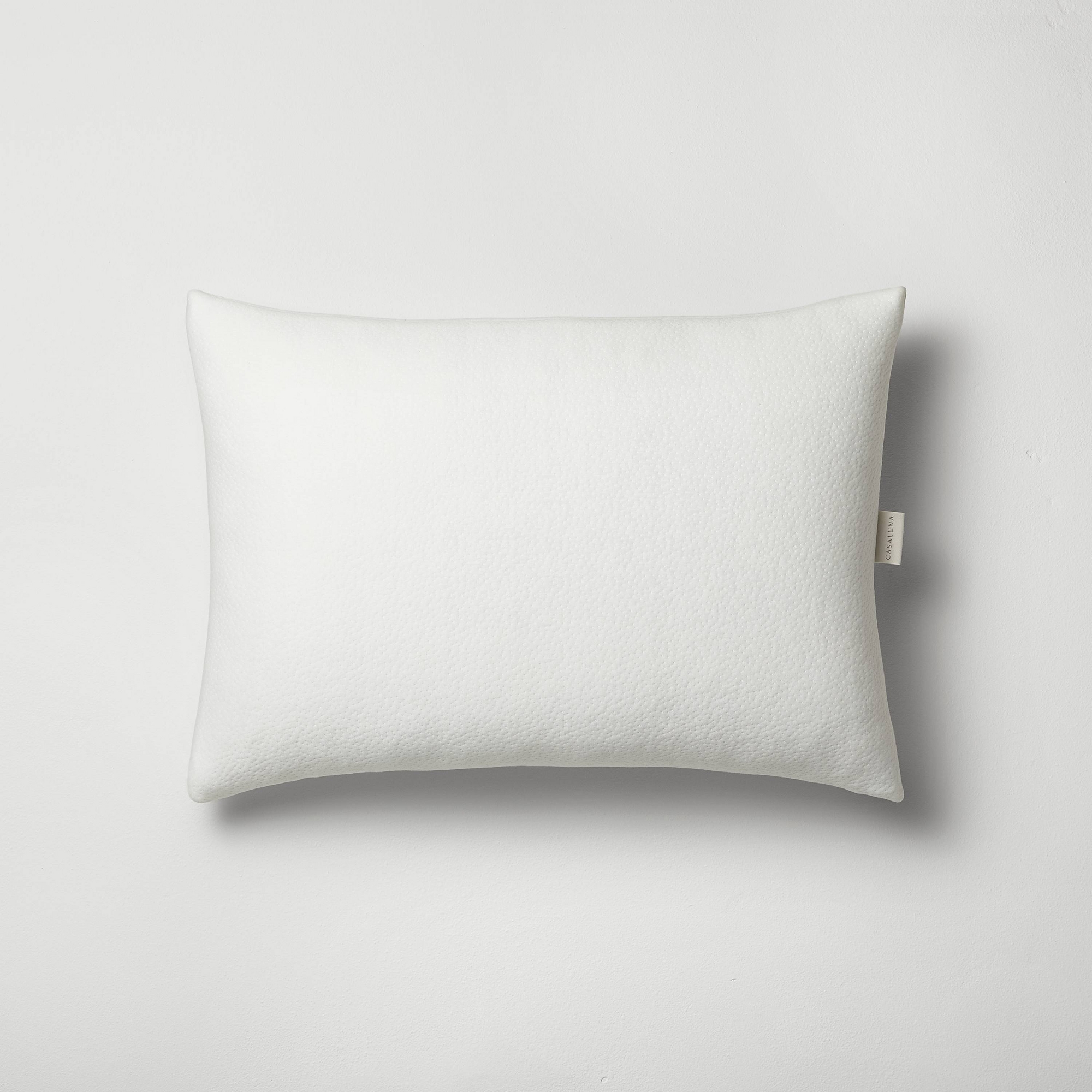 King Medium Machine Washable Memory Foam & Down Alternative Bed Pillow - Casaluna™
