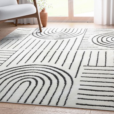 Ivory Black Geometric Shag Synthetic Area Rug 5'3" x 7'