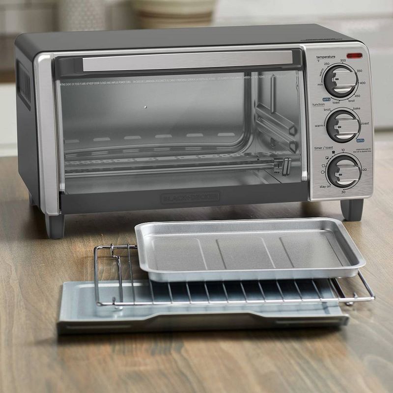 BLACK+DECKER 4 Slice Air Fry Toaster Oven - TO1747SSG, 4 of 9