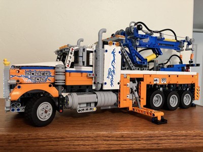 LEGO Technic Le camion de remorquage lourd 42128 LEGO : la boîte à Prix  Carrefour