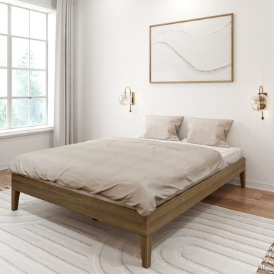 Walnut Queen-Size Solid Wood Platform Bed with Slats
