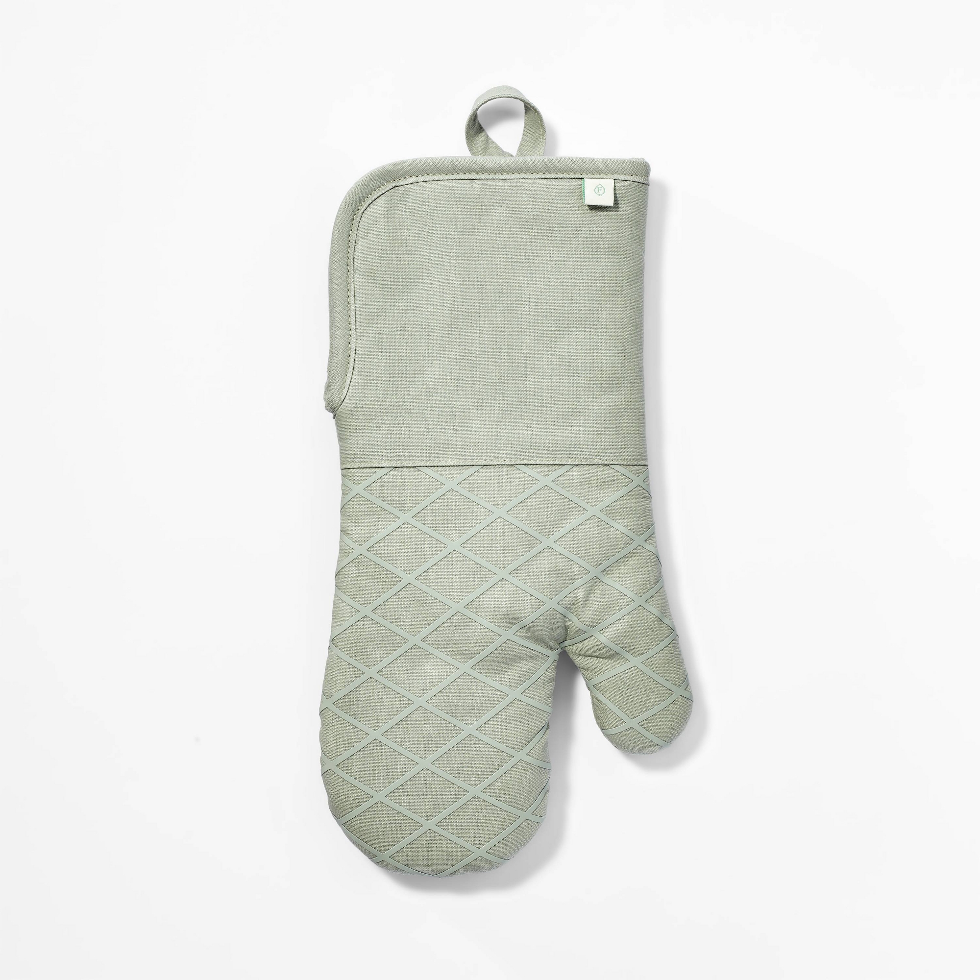 Oven Mitt Sage Green - Figmint™