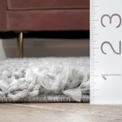 Luxurious Gray Solid Shag Round Synthetic Rug - Easy Care