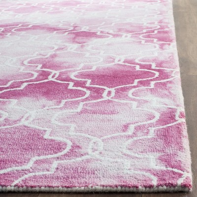 Hand-Tufted Rose and Ivory Wool Area Rug - 2' x 3'