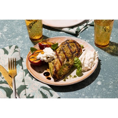Farmer Focus Organic Boneless Skinless Chicken Breast - 0.75-1.67lbs - price per lb