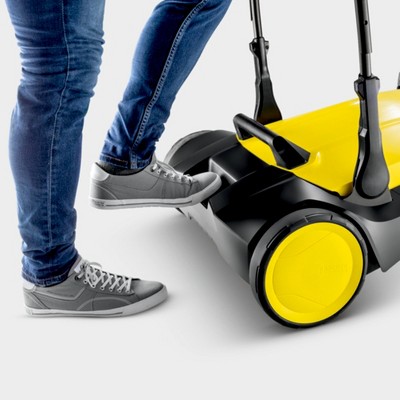 Kärcher S 6 Twin Yellow Cordless Walk-Behind Floor Sweeper