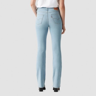 Levi's Women's 725 High-Rise Bootcut Jeans - image 3