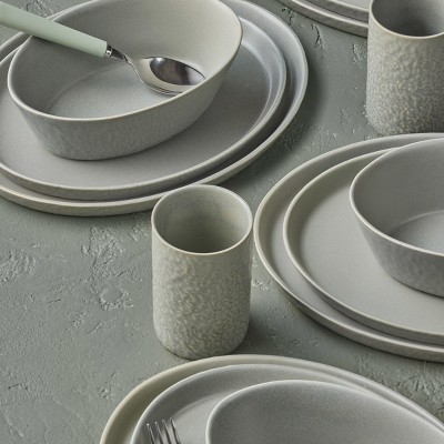 Katachi Light Gray Ceramic 16-Piece Dinnerware Set