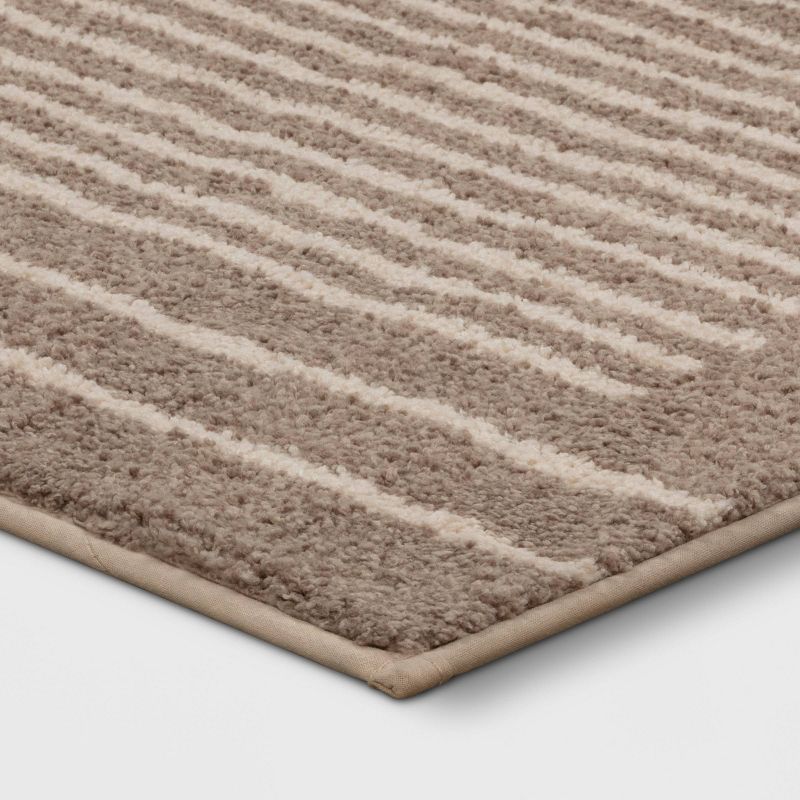 2'6"x4' Washable Knitted Stripe Accent Rug - Threshold™, 4 of 8