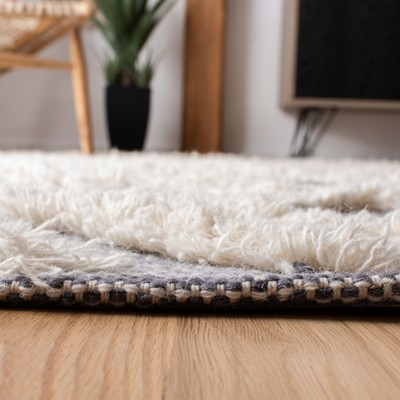 Elegant Hand-Knotted Grey/Ivory Wool Area Rug, 5' x 8'