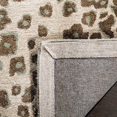 Grassland Green Wool and Viscose Hand-Tufted Runner Rug