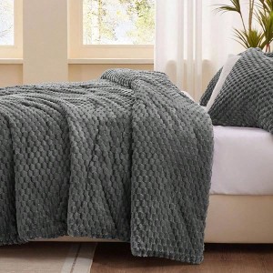 Fluffy Queen Comforter Set - Luxury Faux Plaid Bedding, Grey Velvet, 3 Pieces - 1 of 1