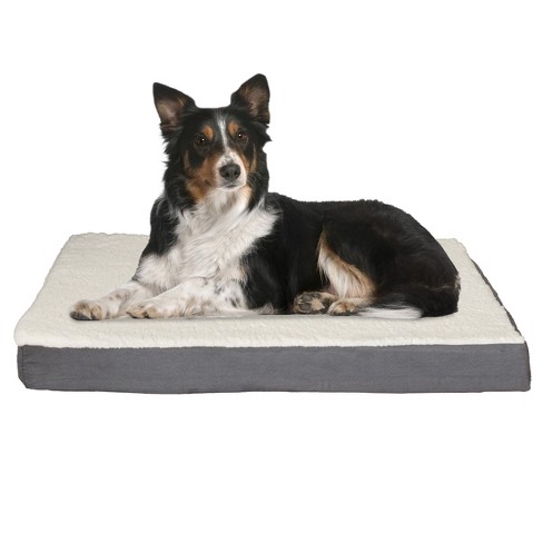Murrow Large Polyfill Lounger Classic Dog Bed Archie & Oscar Size: 36 W x 27 D x 8 H