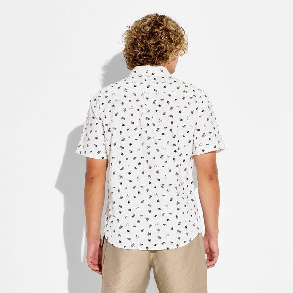 Camisa de campamento con estampado de día de juego, de botones completos para hombre - Goodfellow & Co™ 3