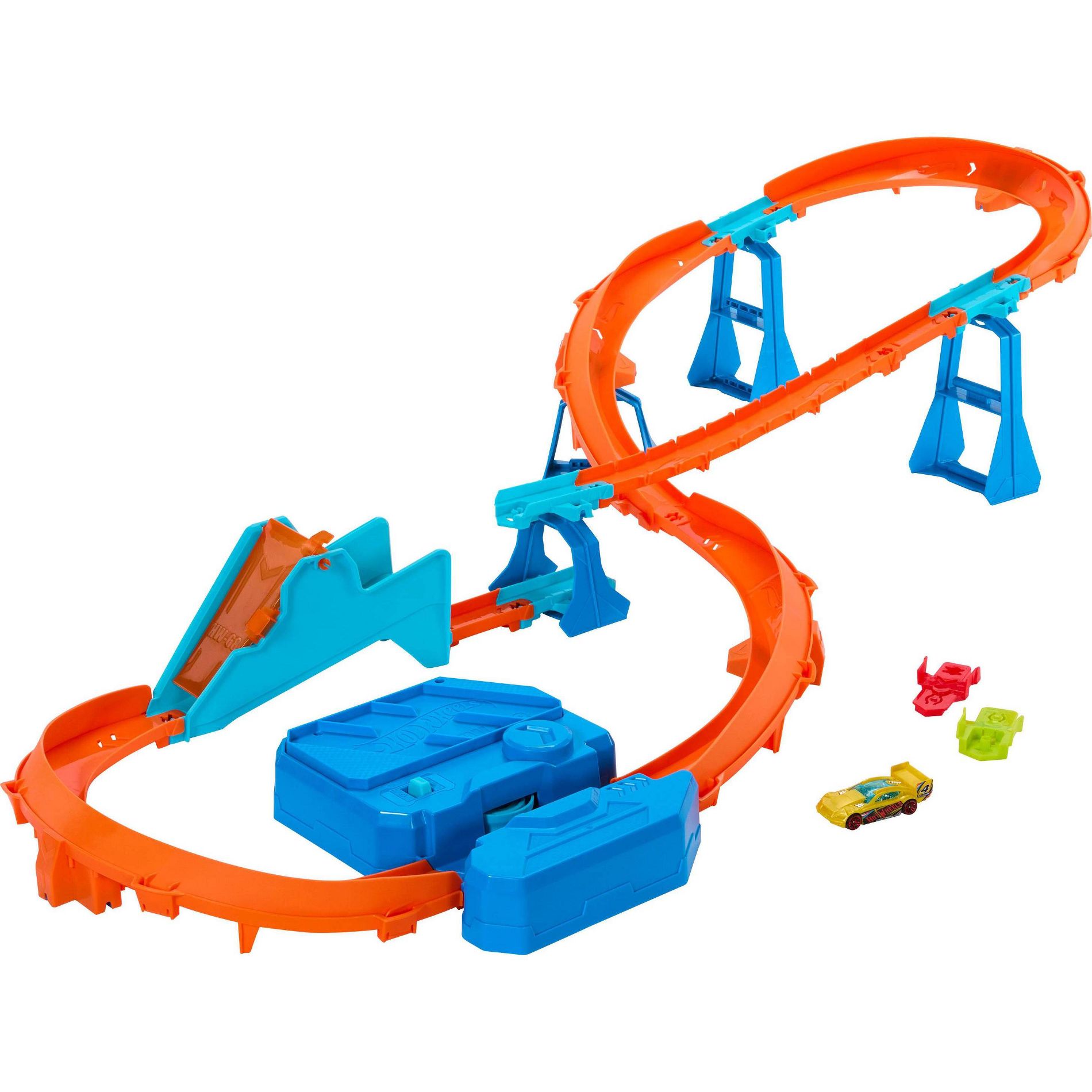 Hot Wheels Track Creator Boosted Jump Speedway Set with 1:64 Scale Toy Car and Motorized Booster