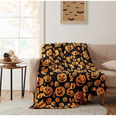 Kate Aurora Autumn Living Halloween Jack-O'-Lantern Pumpkins Orange & Black Ultra Plush Throw Blanket