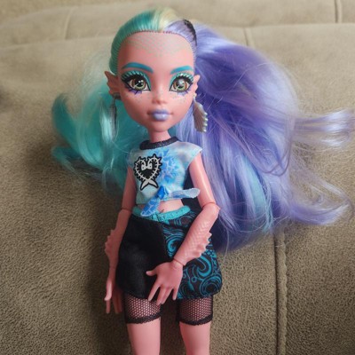 Monster High Skulltimates Secrets Fearidescent Lagoona Blue Fashion ...