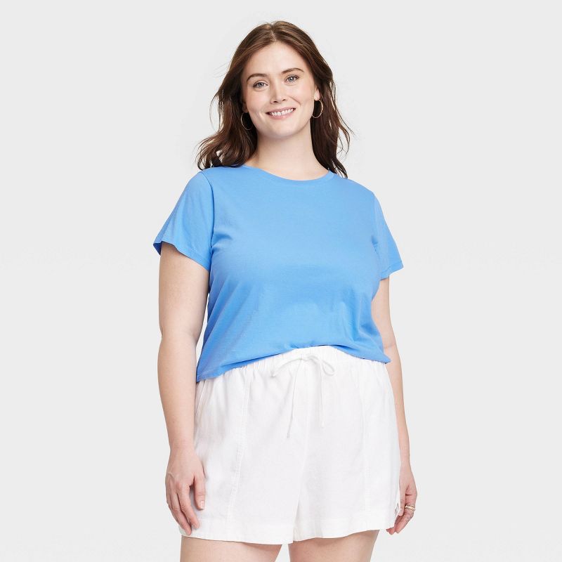 Women's Shrunken Short Sleeve T-Shirt - Universal Thread™, 1 of 7