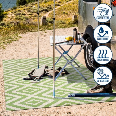 Mediterranean Geometric Green/Cream 4' x 6' Reversible Indoor/Outdoor Rug