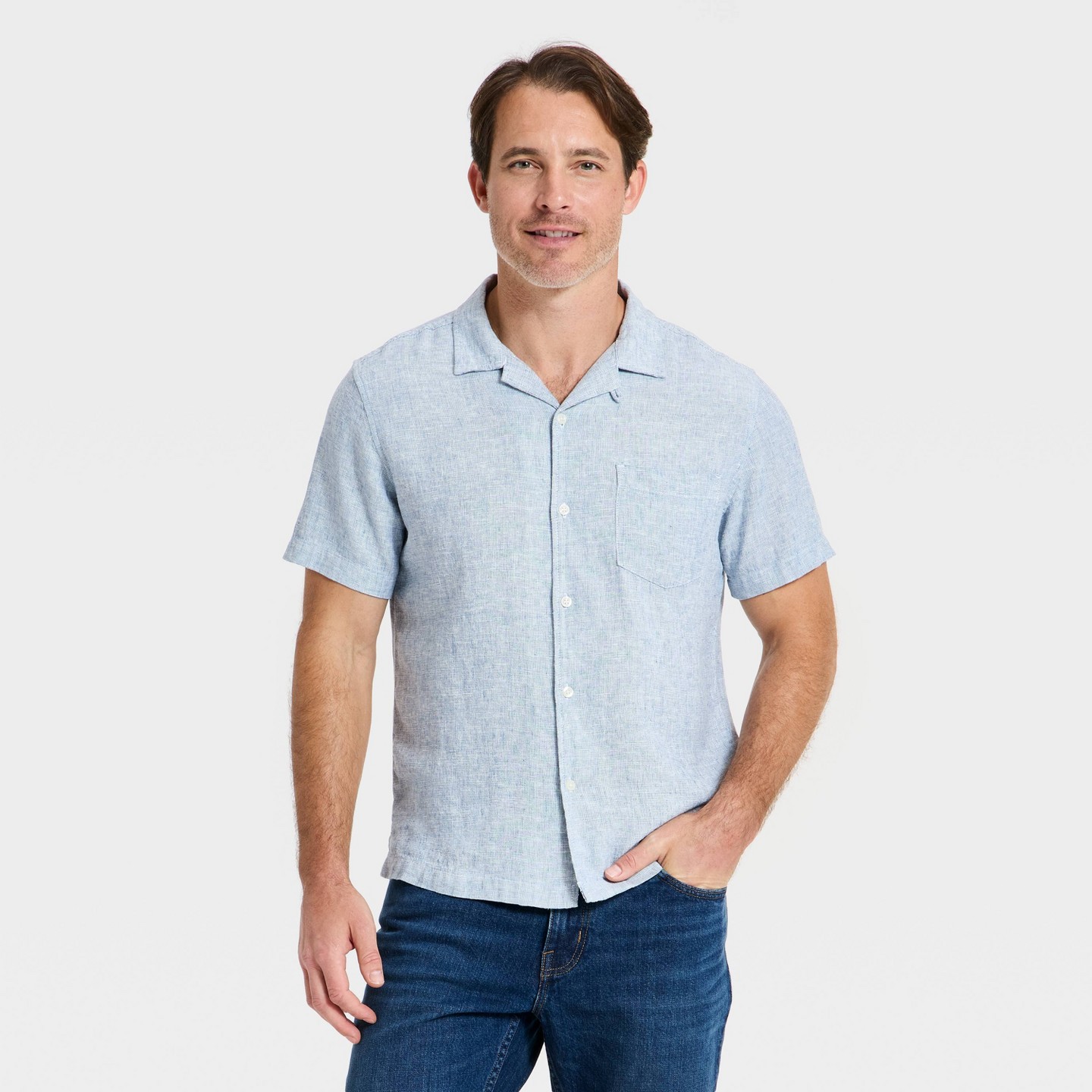 Мужская рубашка Goodfellow & Co Short Sleeve Linen Blend Camp Collar Button-Down, цвет: Светлый синий — фото 1