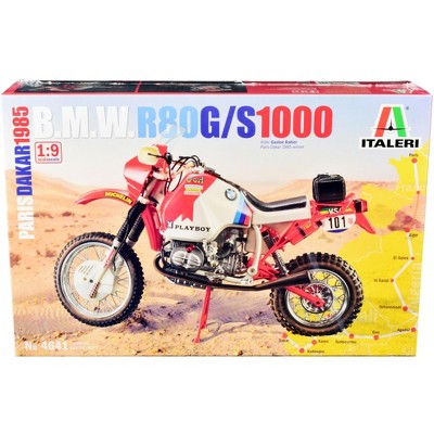 Skill 5 Model Kit BMW R80 G/S 1000 #101 Motorcycle Gaston Rahier Winner "Paris-Dakar" (1985) 1/9 Scale Model by Italeri