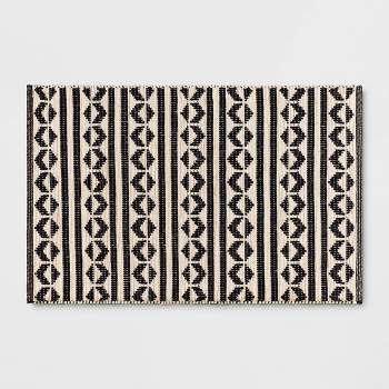 2'6"x4' Geometric Woven Accent Rug Black - Project 62™