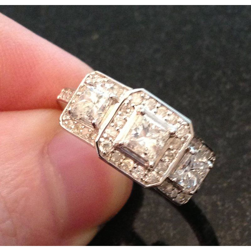 Pompeii3 1 3/8ct Princess Cut Diamond 3-Stone Ring 14K White Gold, 4 of 6