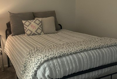 Guest review image 1 of 2, zoom in