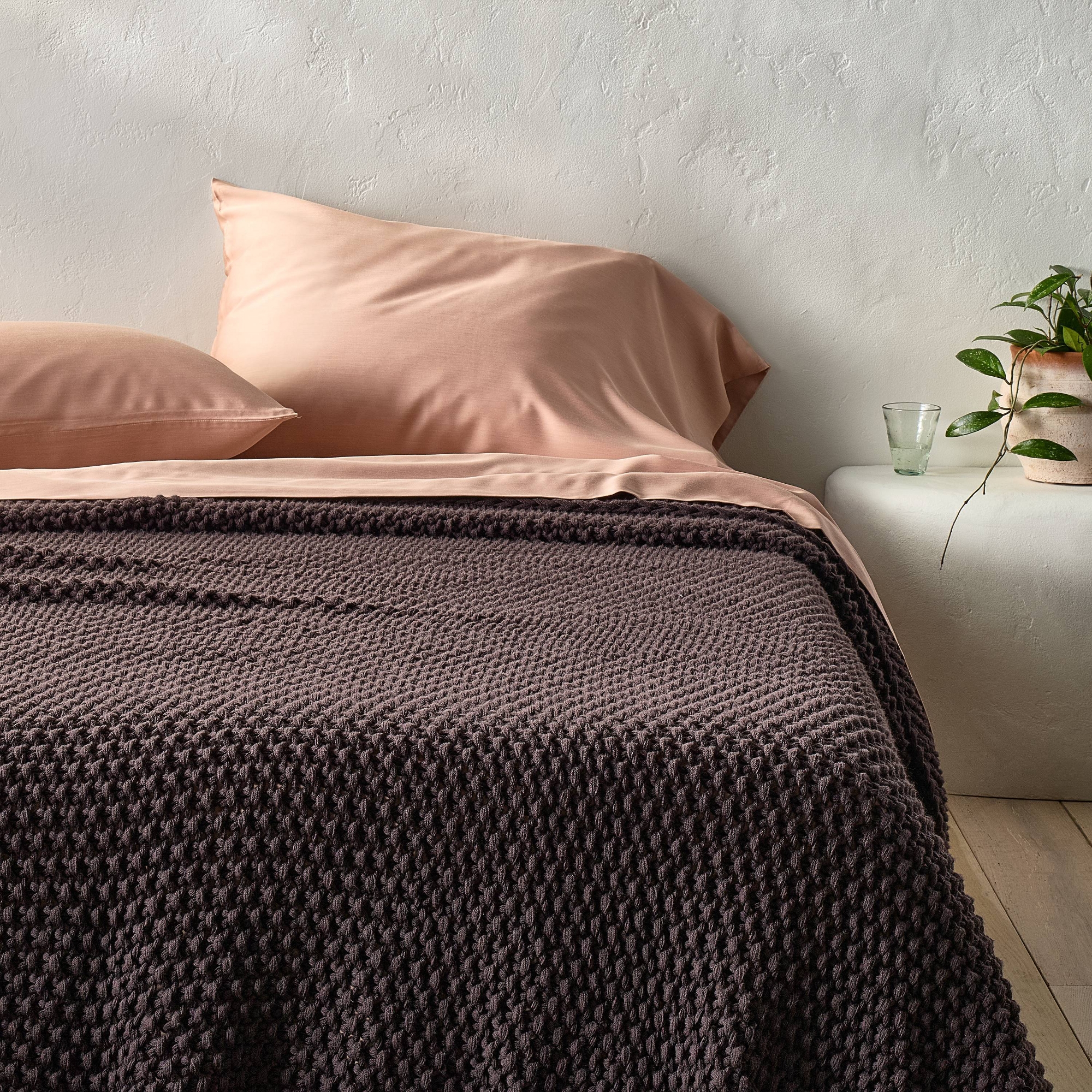Full/Queen Chunky Knit Bed Blanket Dark Fig - Casaluna™