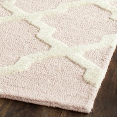 Handmade Light Pink and Ivory Wool Tufted Area Rug, 6' x 9'