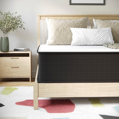 Queen 12" Black and White Hybrid Innerspring Mattress