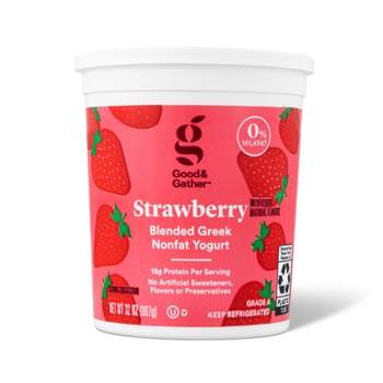 Strawberry Blended Greek Nonfat Yogurt - 32oz - Good & Gather™