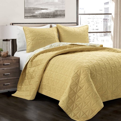  Lush Decor Aprile Soft Reversible Quilt Set- 3 Piece