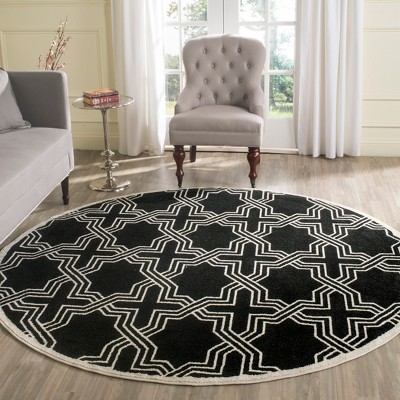 Reversible Anthracite & Ivory Synthetic 7' Round Rug