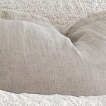 pillow cover / white