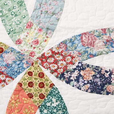 Heritage Patchwork Cotton Twin Quilt Set in White