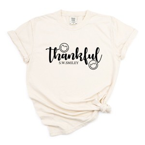 S.W.Smiley Thankful Cursive - Women's Garment Dyed Graphic T-Shirt - 1 of 4