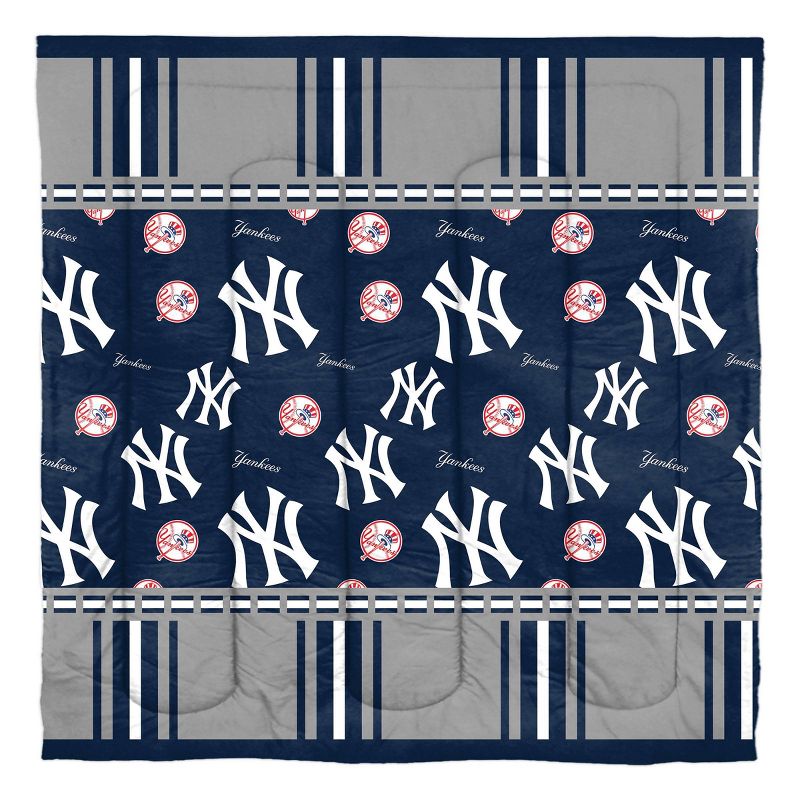 MLB New York Yankees Rotary Bed Set, 2 of 4