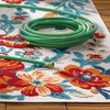 TOWN & COUNTRY EVERYDAY Hibiscus Bloom Modern Floral Indoor Outdoor Area Rug - 3 of 4