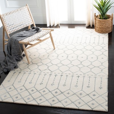 Ivory and Grey Hand Tufted Wool Area Rug, 5' x 8'