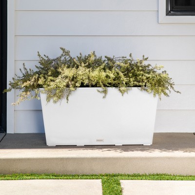White 31" Recycled Plastic Indoor/Outdoor Planter Set