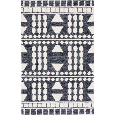 Capri CPR709 Tufted Indoor Rug - Safavieh