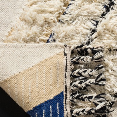 Ivory and Black Hand-Knotted Wool Area Rug, 3' x 5'
