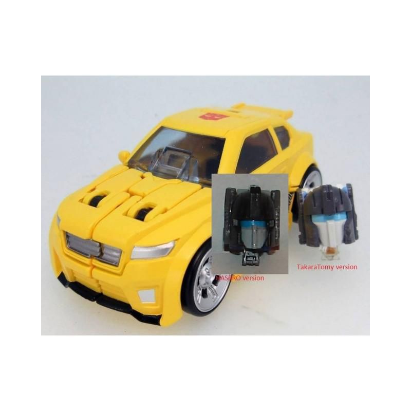 LG54 Bumblebee and Spike in Exo-Suit | Japanese Transformers Legends Action figures, 3 of 5